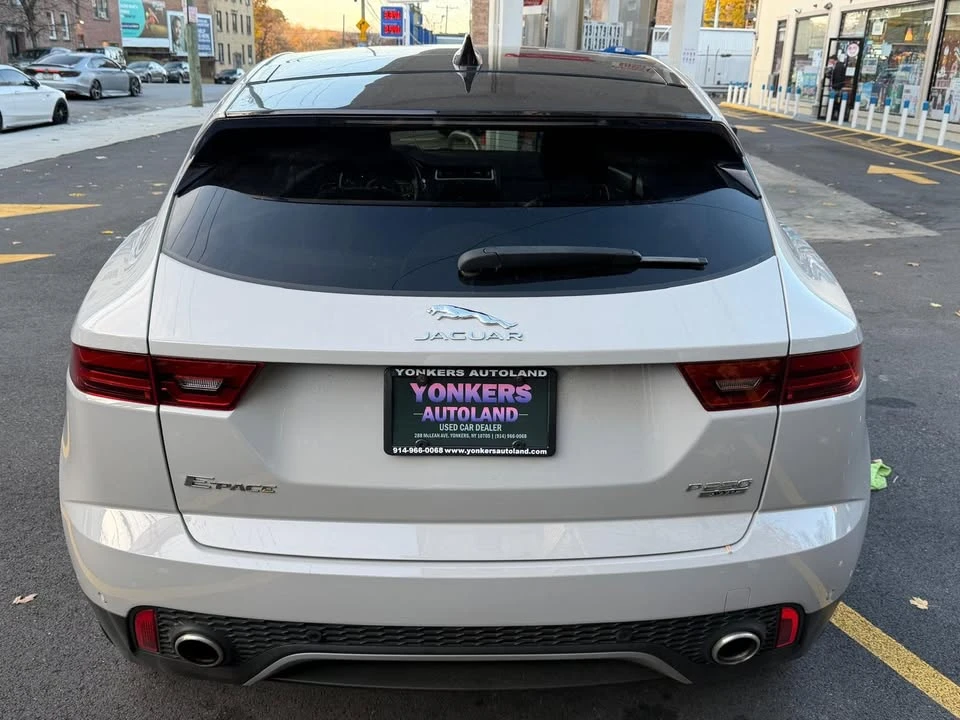 2018 Jaguar E-Pace - Image 4 of 19