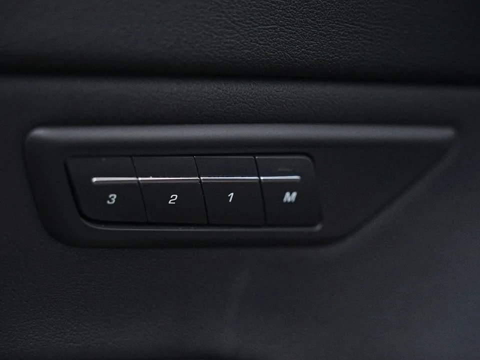 2018 Jaguar E-Pace - Image 3 of 14