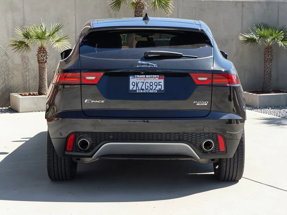 2018 Jaguar E-Pace - Image 5 of 20