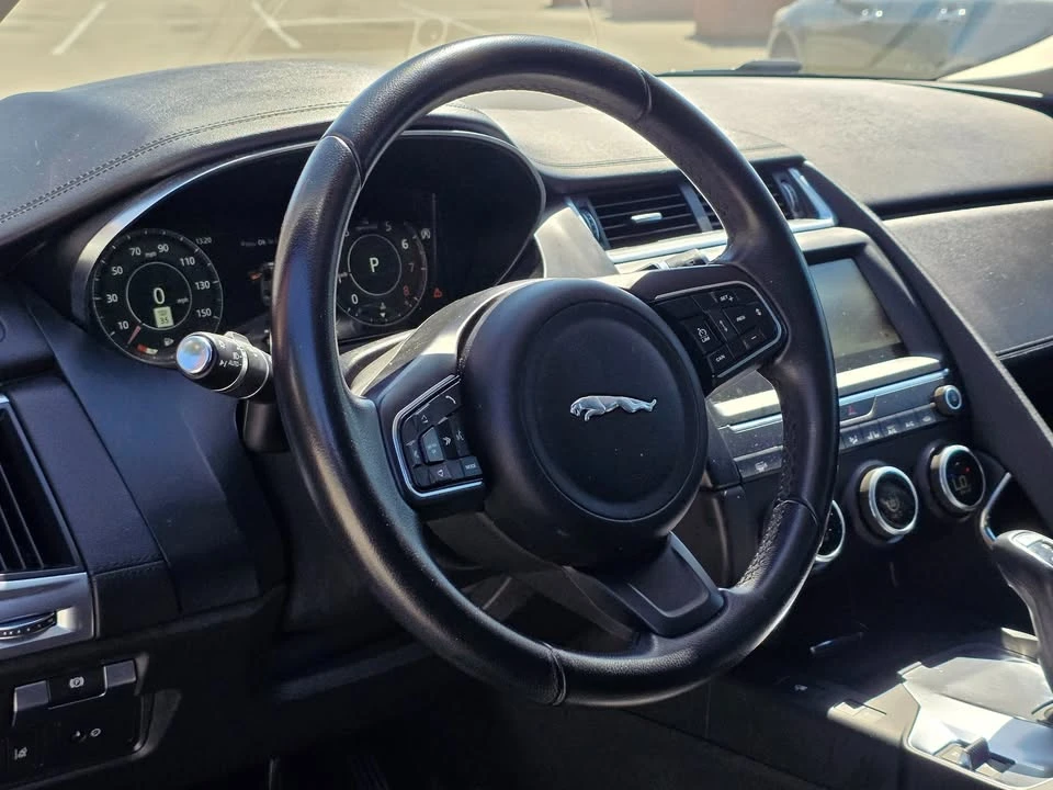 2018 Jaguar E-Pace - Image 15 of 20