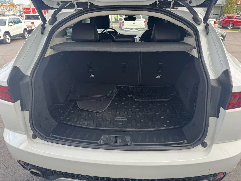 2018 Jaguar E-Pace - Image 19 of 20