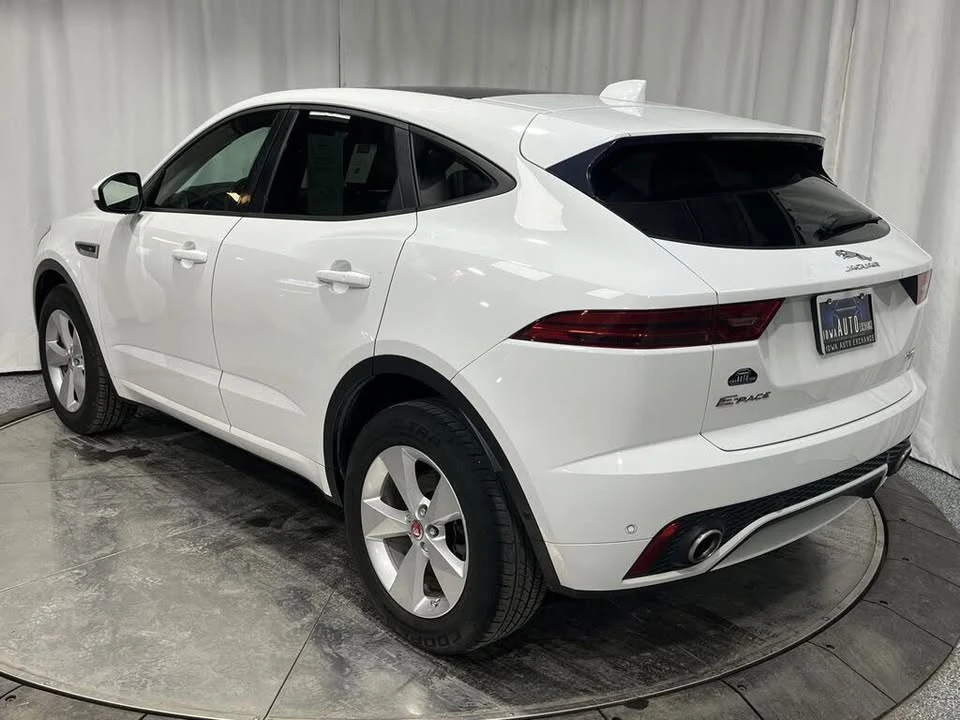 2018 Jaguar E-Pace - Image 8 of 19