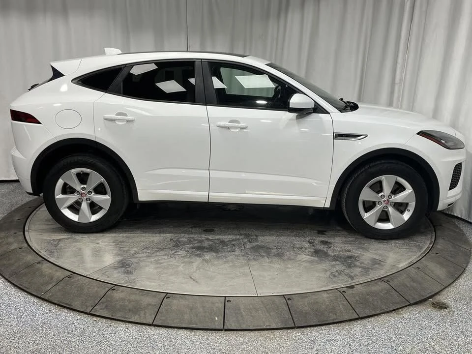 2018 Jaguar E-Pace - Image 11 of 19