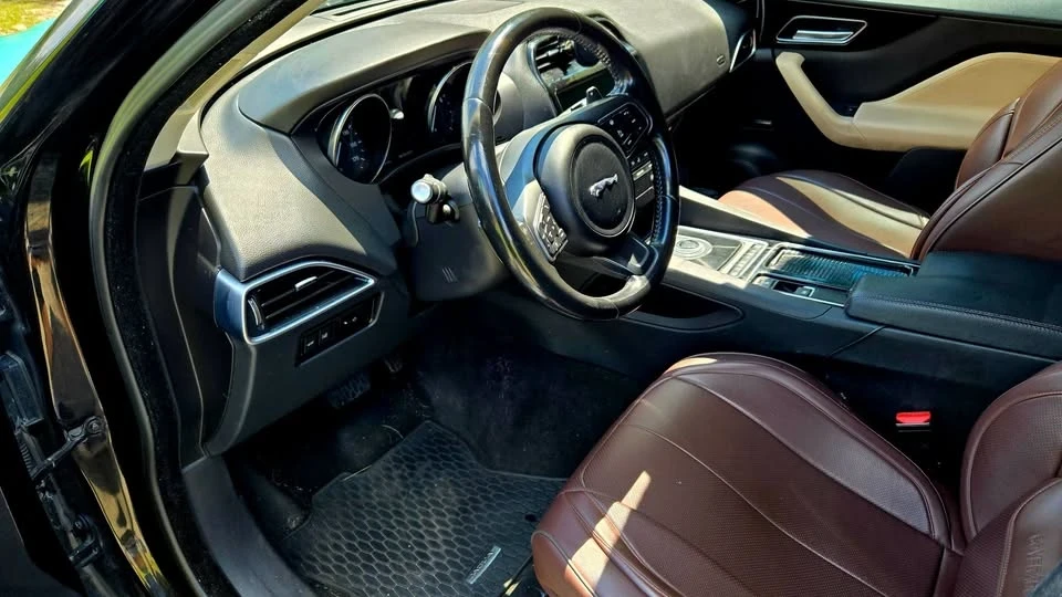 2018 Jaguar F-Pace - Image 4 of 6