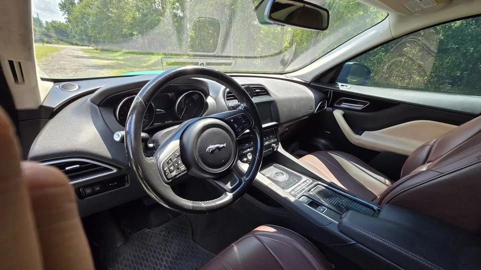 2018 Jaguar F-Pace - Image 5 of 6