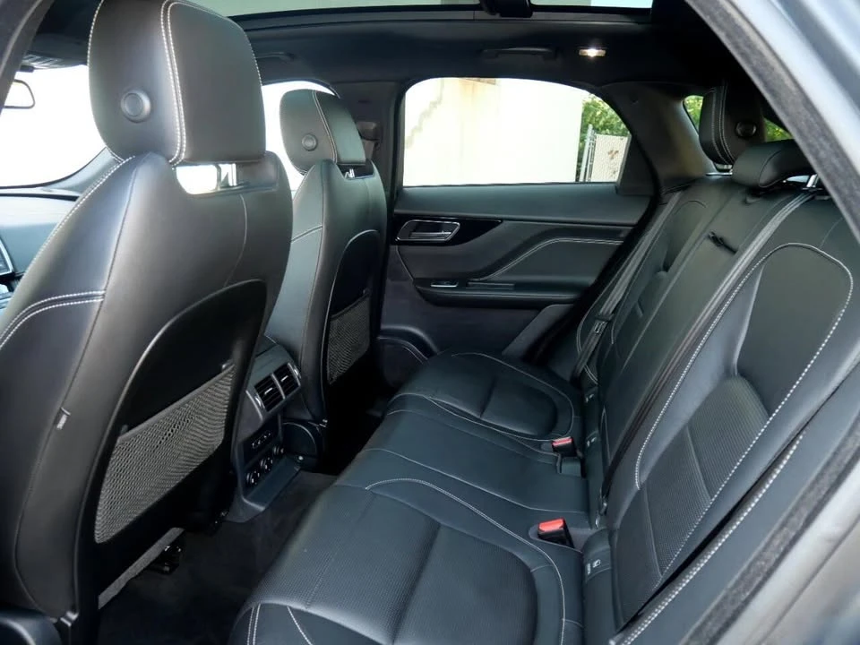 2018 Jaguar F-Pace - Image 17 of 20