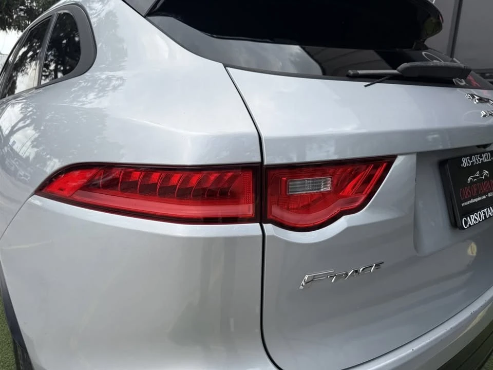 2018 Jaguar F-Pace - Image 11 of 20