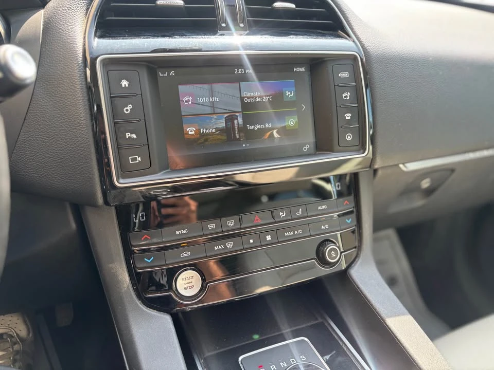 2018 Jaguar F-Pace - Image 12 of 16