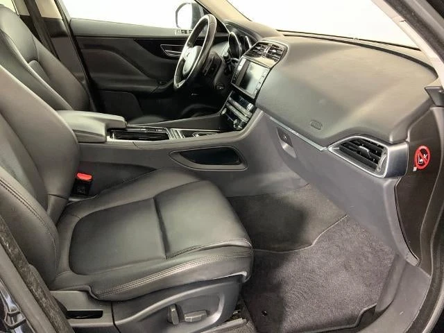 2018 Jaguar F-Pace - Image 15 of 19