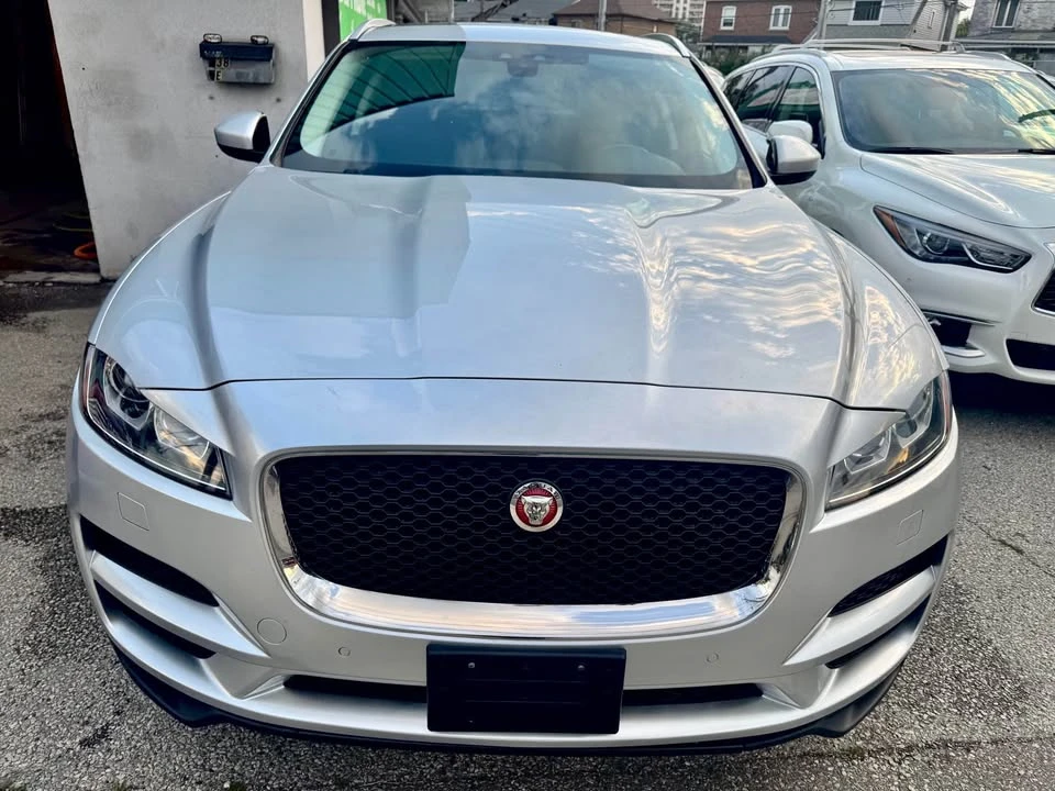2018 Jaguar F-Pace - Image 2 of 9
