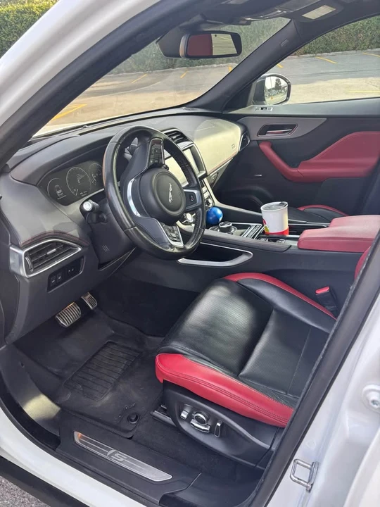 2018 Jaguar F-Pace - Image 4 of 8