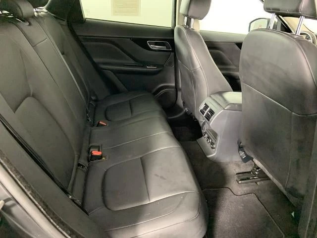 2018 Jaguar F-Pace - Image 18 of 19