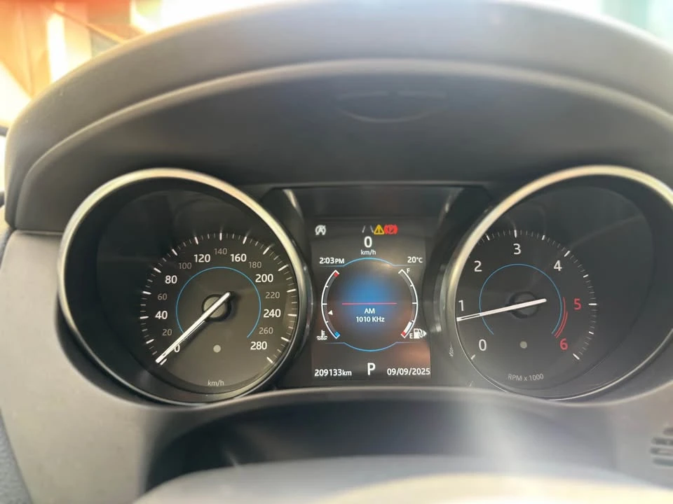 2018 Jaguar F-Pace - Image 14 of 16