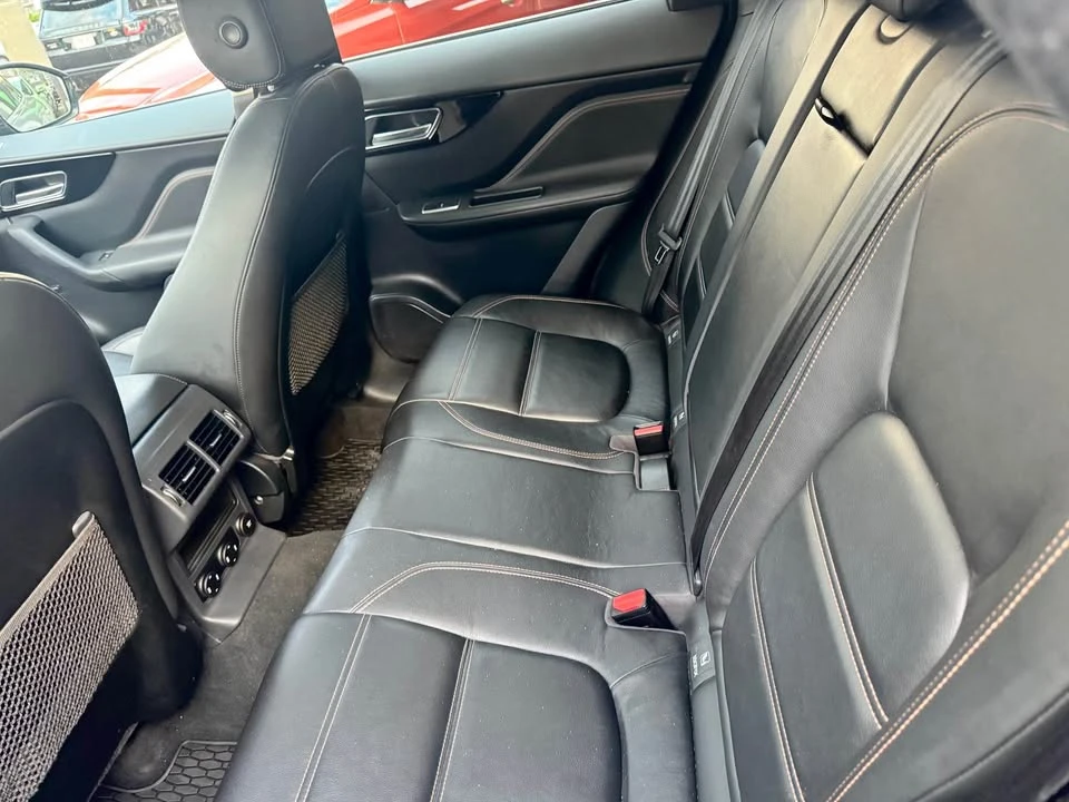 2018 Jaguar F-Pace - Image 9 of 9