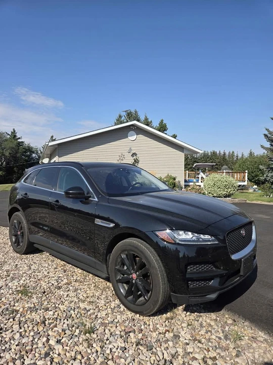 2018 Jaguar F-Pace - Image 15 of 17