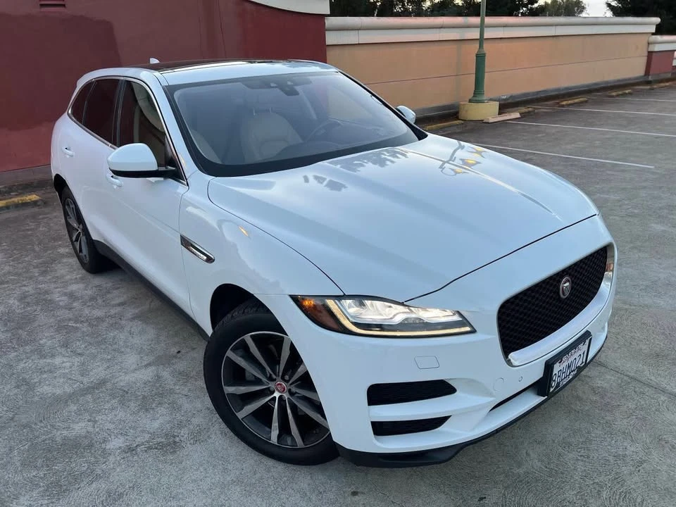 2018 Jaguar F-Pace - Image 15 of 19