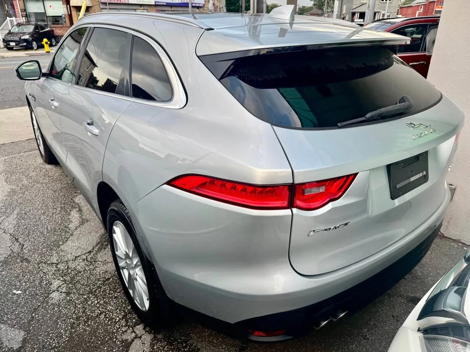 2018 Jaguar F-Pace - Image 3 of 9