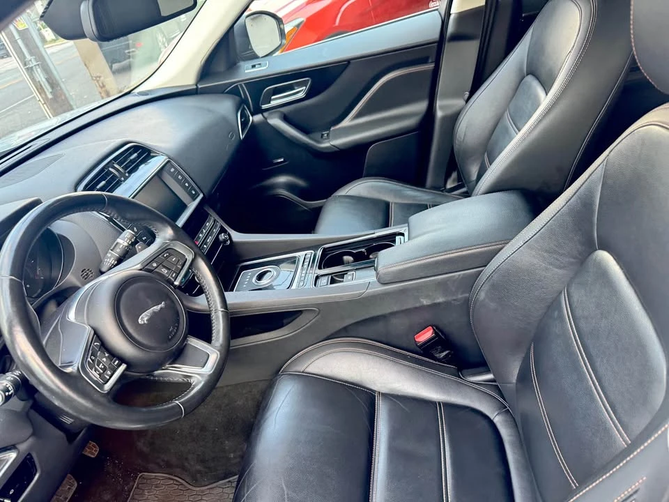 2018 Jaguar F-Pace - Image 8 of 9