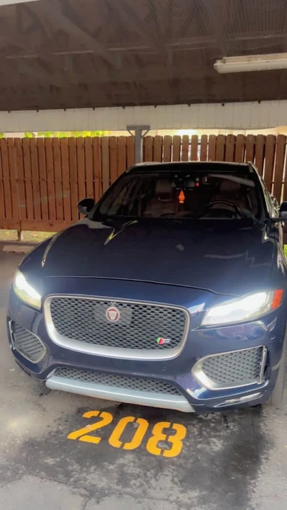 2018 Jaguar F-Pace - Image 9 of 9