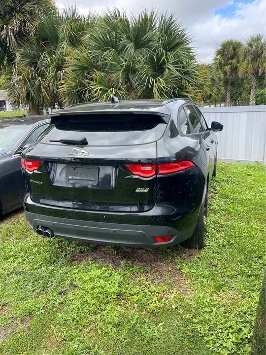2018 Jaguar F-Pace - Image 3 of 4