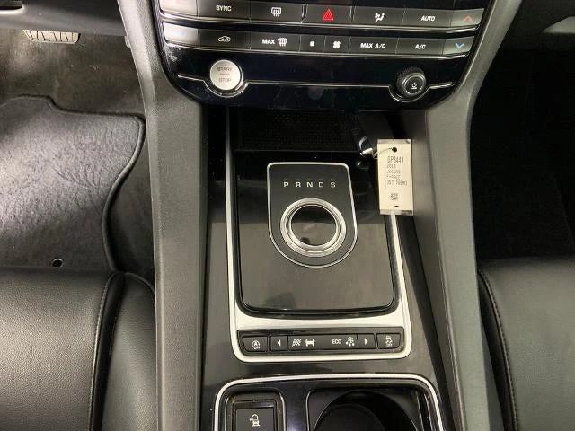 2018 Jaguar F-Pace - Image 13 of 19