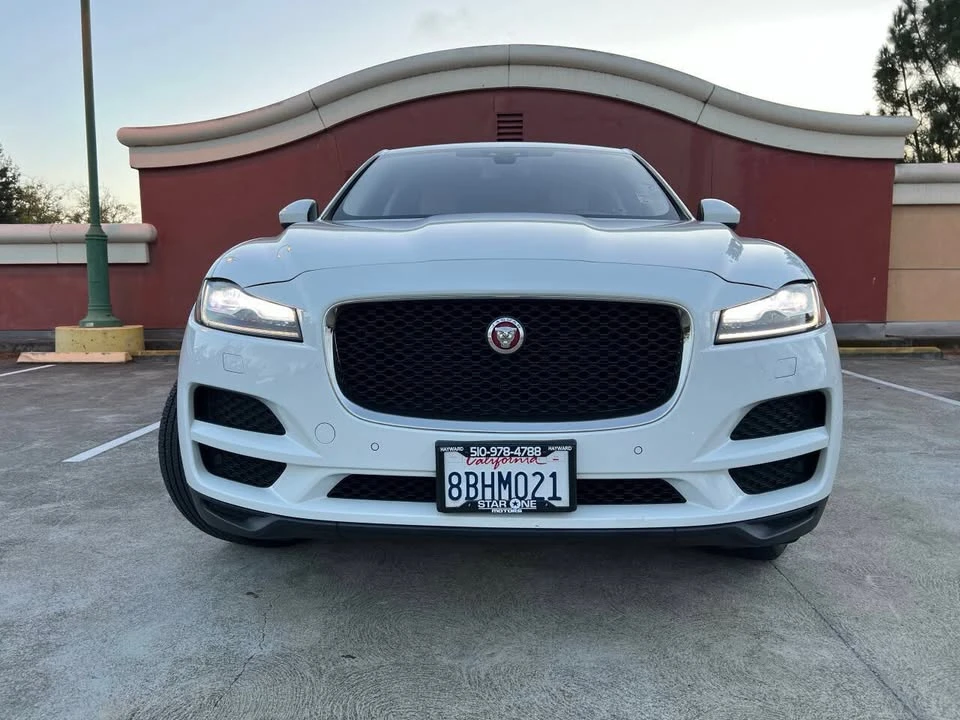 2018 Jaguar F-Pace - Image 4 of 19