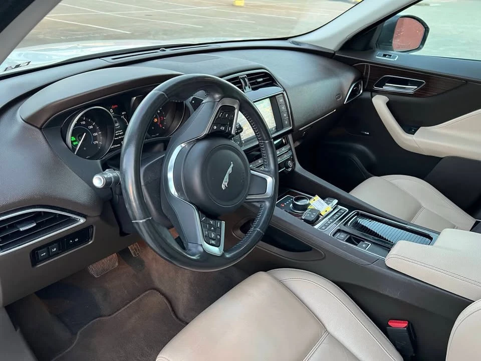 2018 Jaguar F-Pace - Image 18 of 19