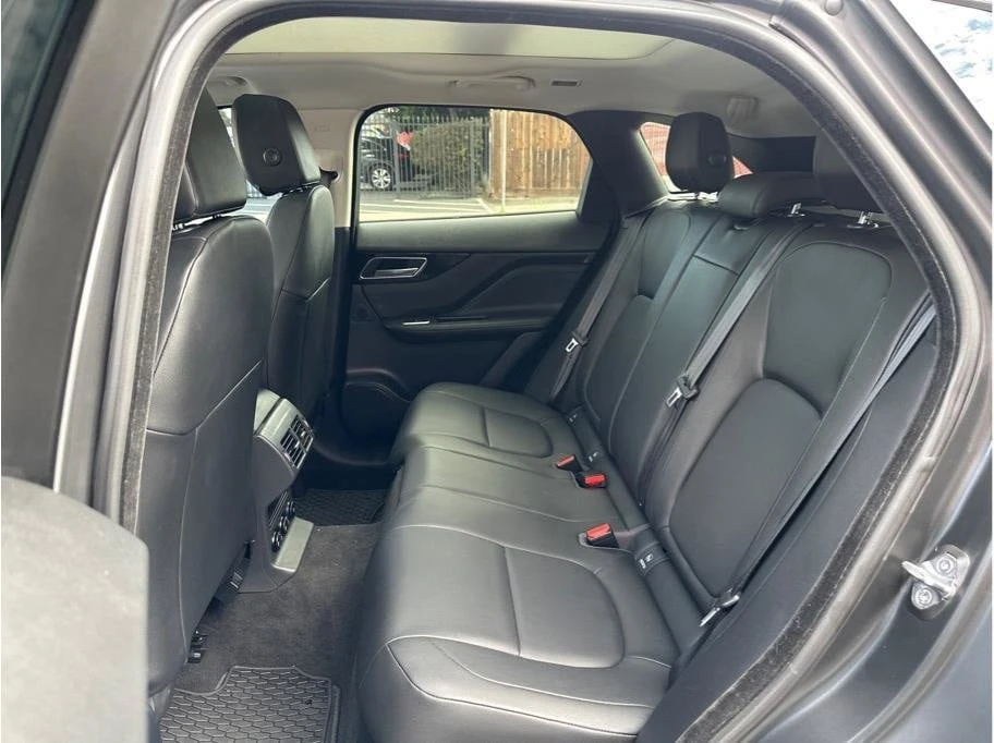 2018 Jaguar F-Pace - Image 14 of 20
