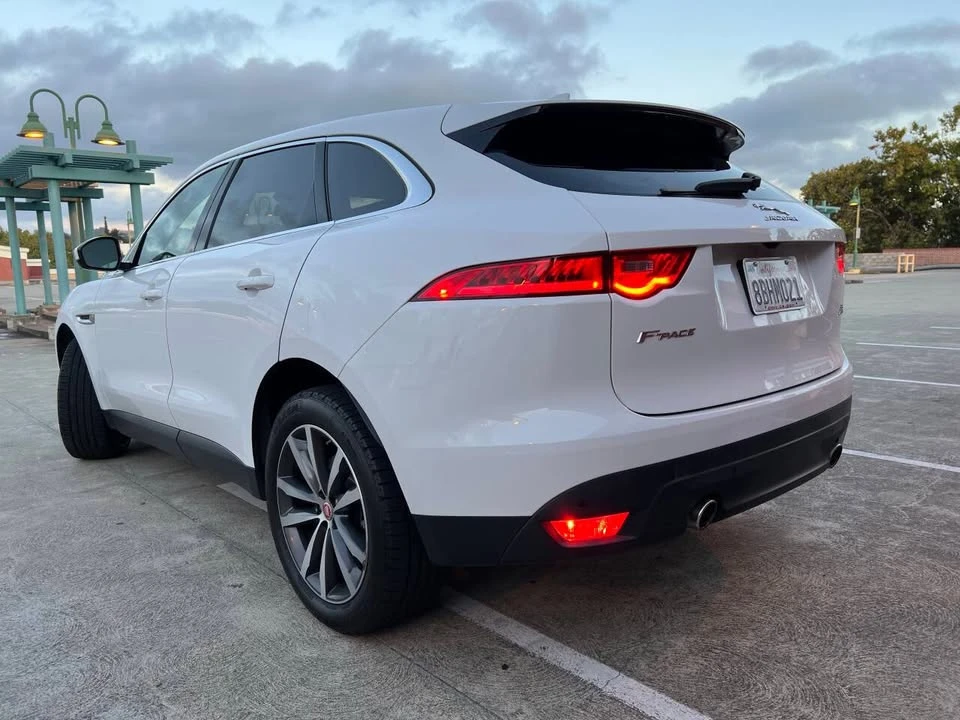 2018 Jaguar F-Pace - Image 8 of 19