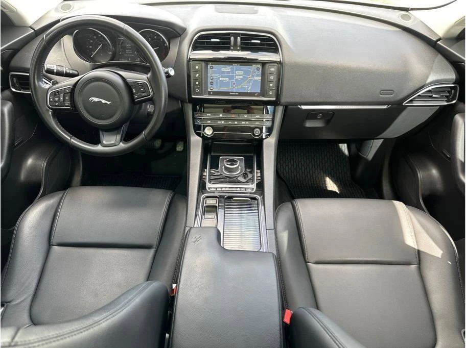 2018 Jaguar F-Pace - Image 9 of 20