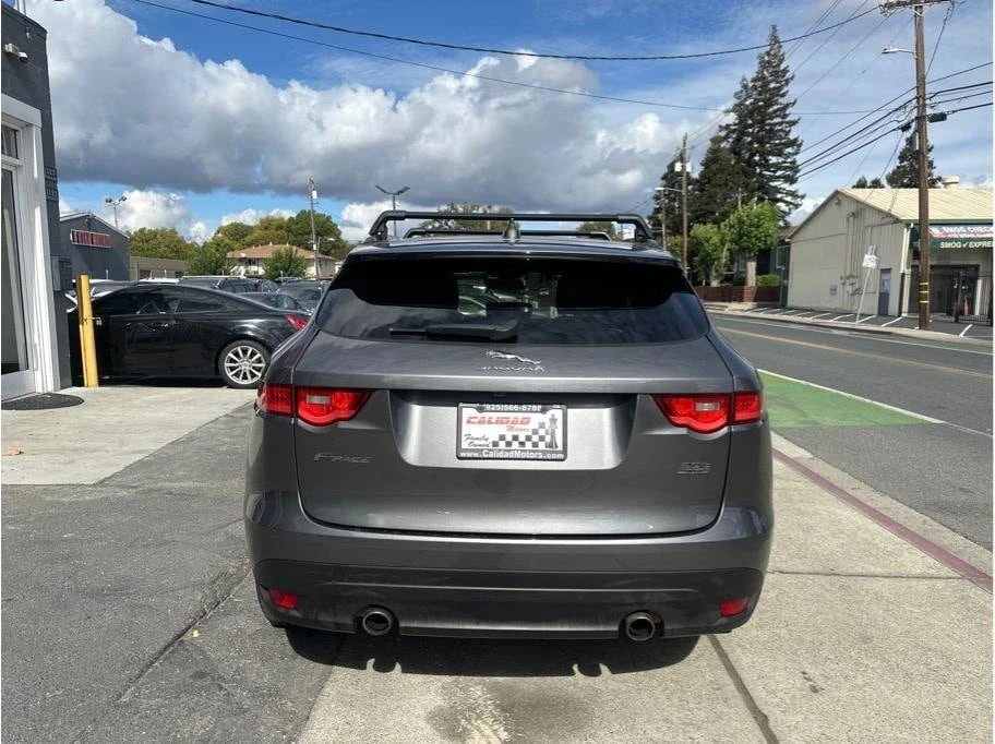 2018 Jaguar F-Pace - Image 6 of 20