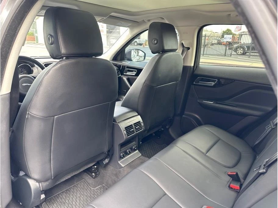 2018 Jaguar F-Pace - Image 15 of 20