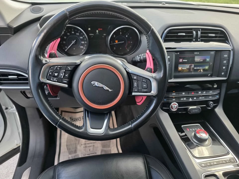 2018 Jaguar F-Pace - Image 13 of 18