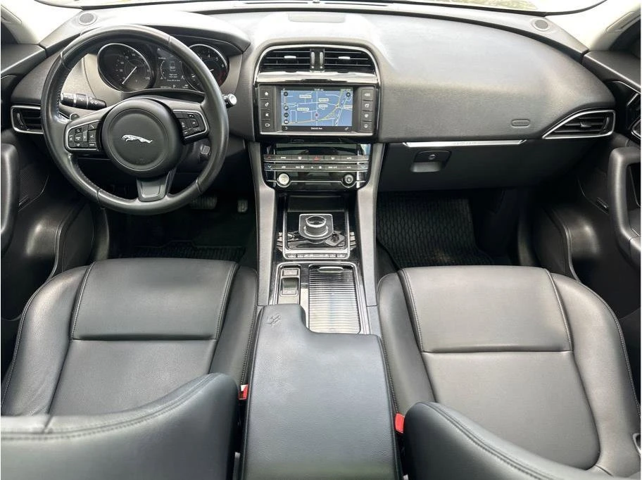 2018 Jaguar F-Pace - Image 11 of 20