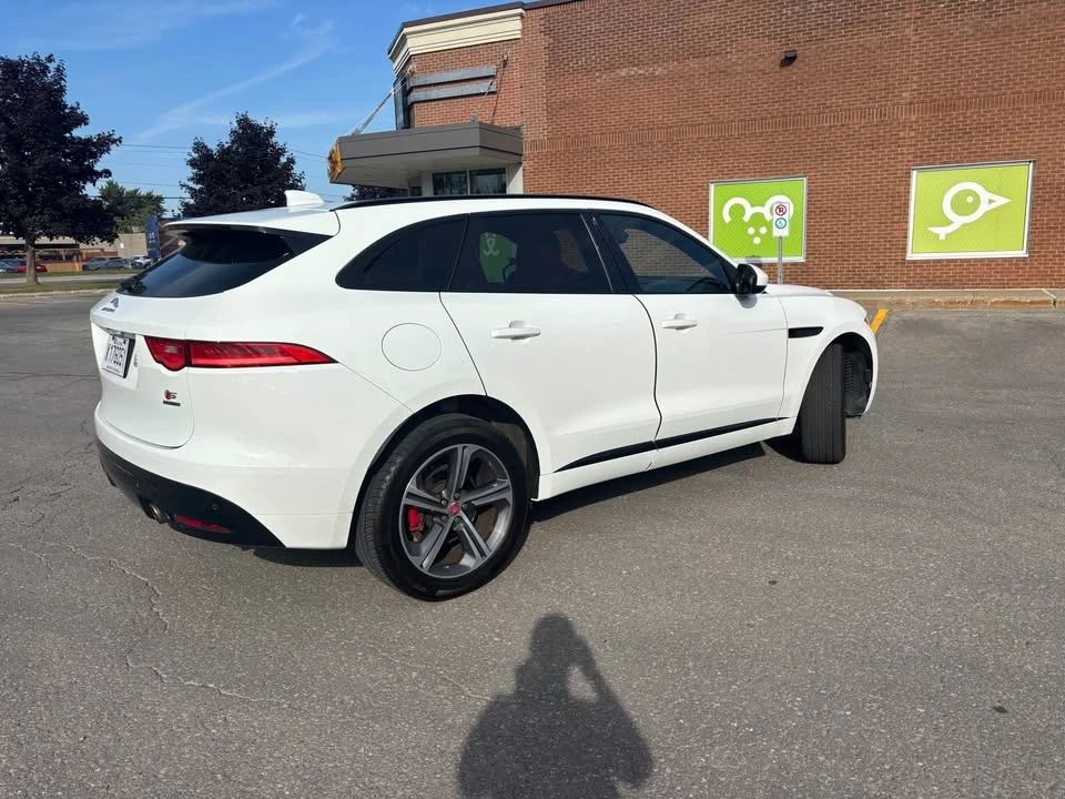 2018 Jaguar F-Pace - Image 8 of 8