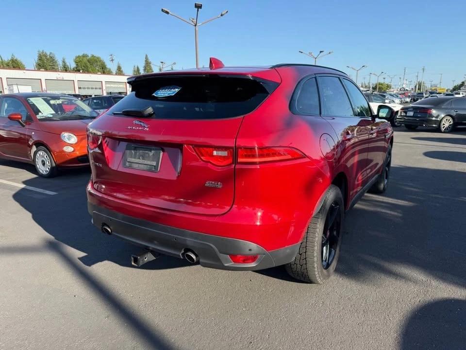 2018 Jaguar F-Pace - Image 5 of 19