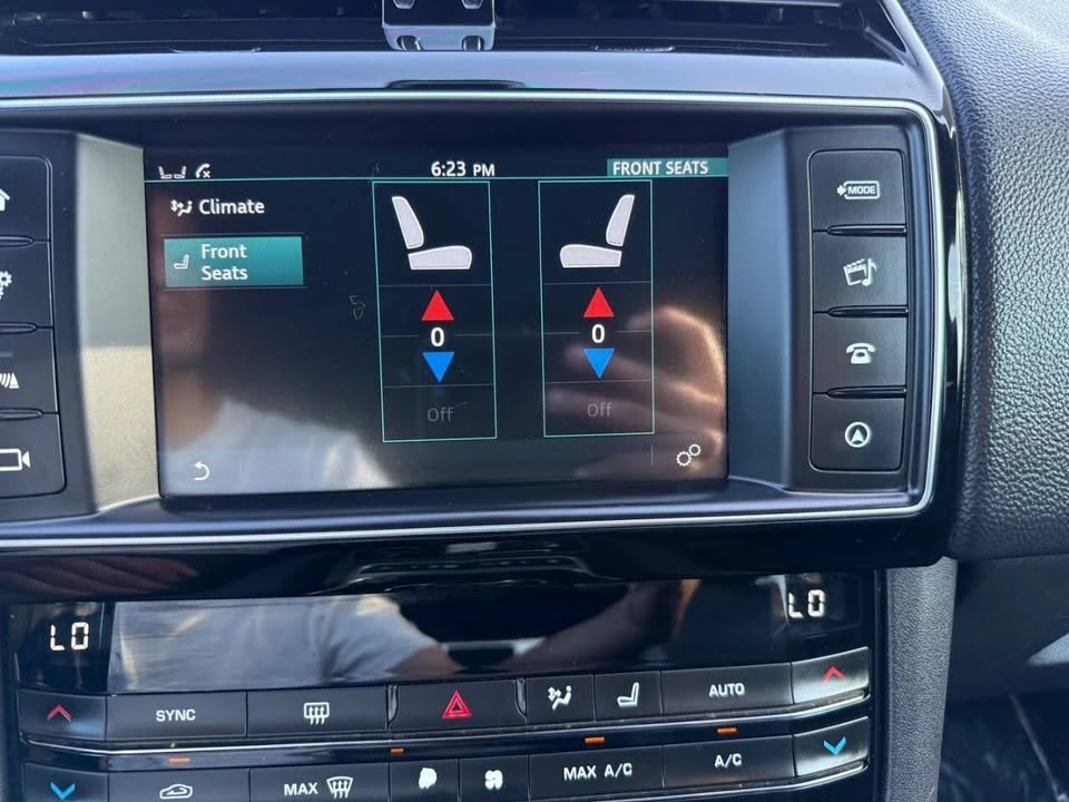 2018 Jaguar F-Pace - Image 17 of 19