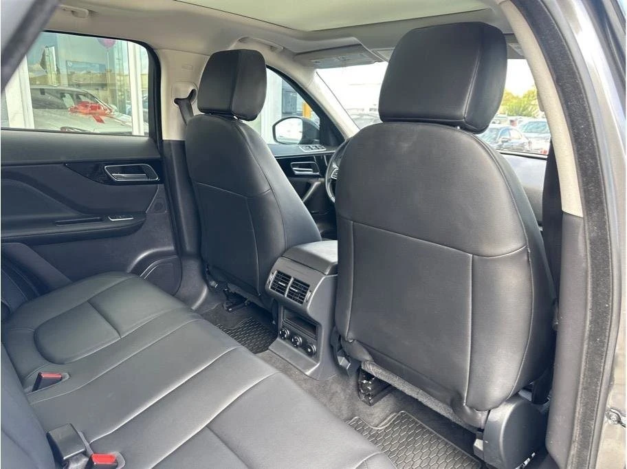 2018 Jaguar F-Pace - Image 16 of 20