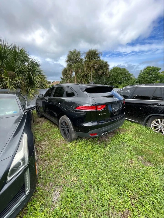2018 Jaguar F-Pace - Image 2 of 4