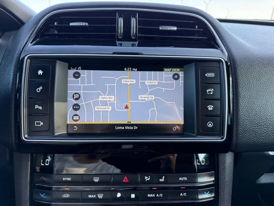 2018 Jaguar F-Pace - Image 14 of 19