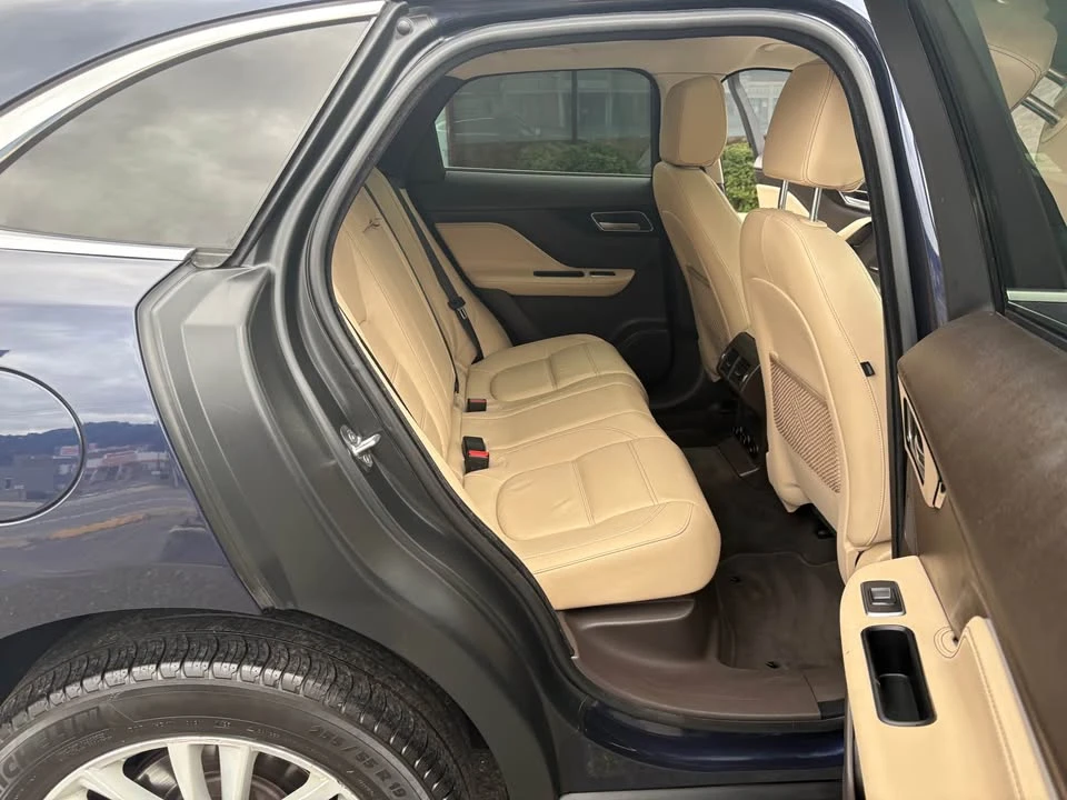 2018 Jaguar F-Pace - Image 14 of 20