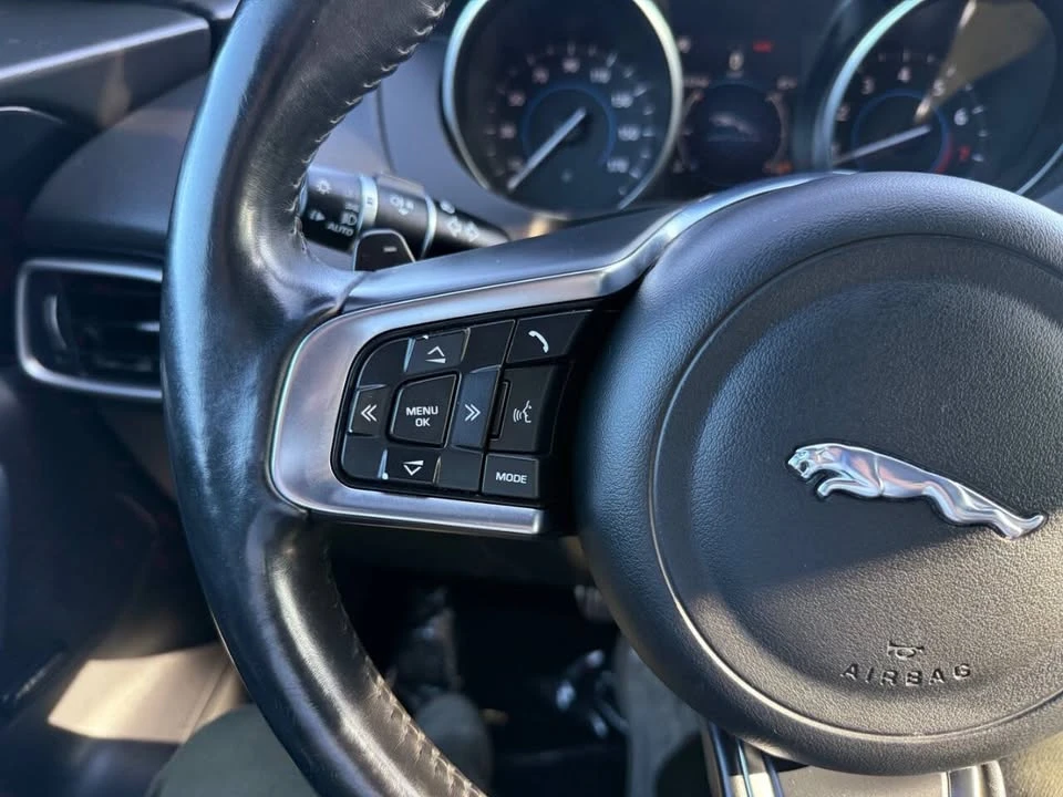 2018 Jaguar F-Pace - Image 12 of 19
