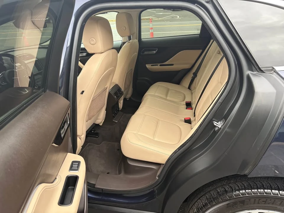 2018 Jaguar F-Pace - Image 13 of 20