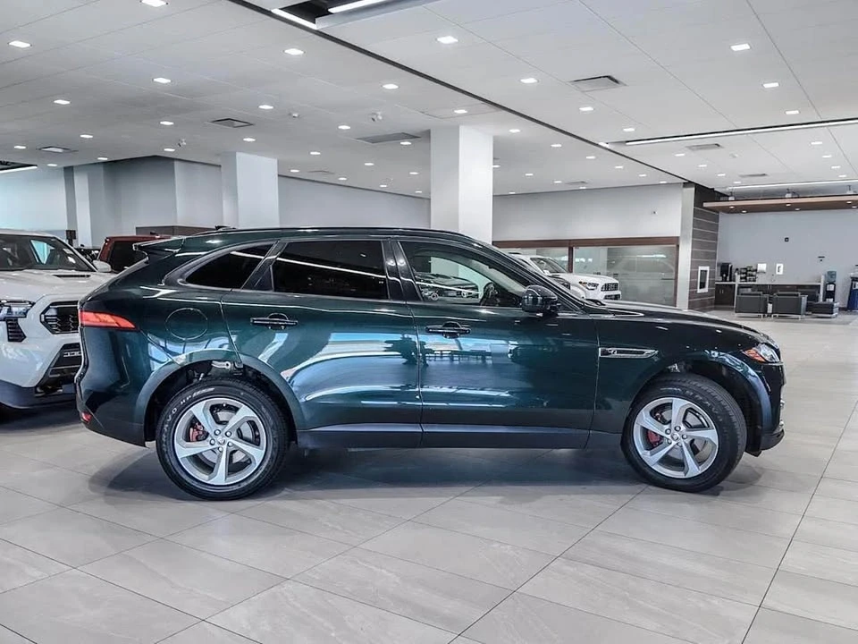 2018 Jaguar F-Pace - Image 2 of 10