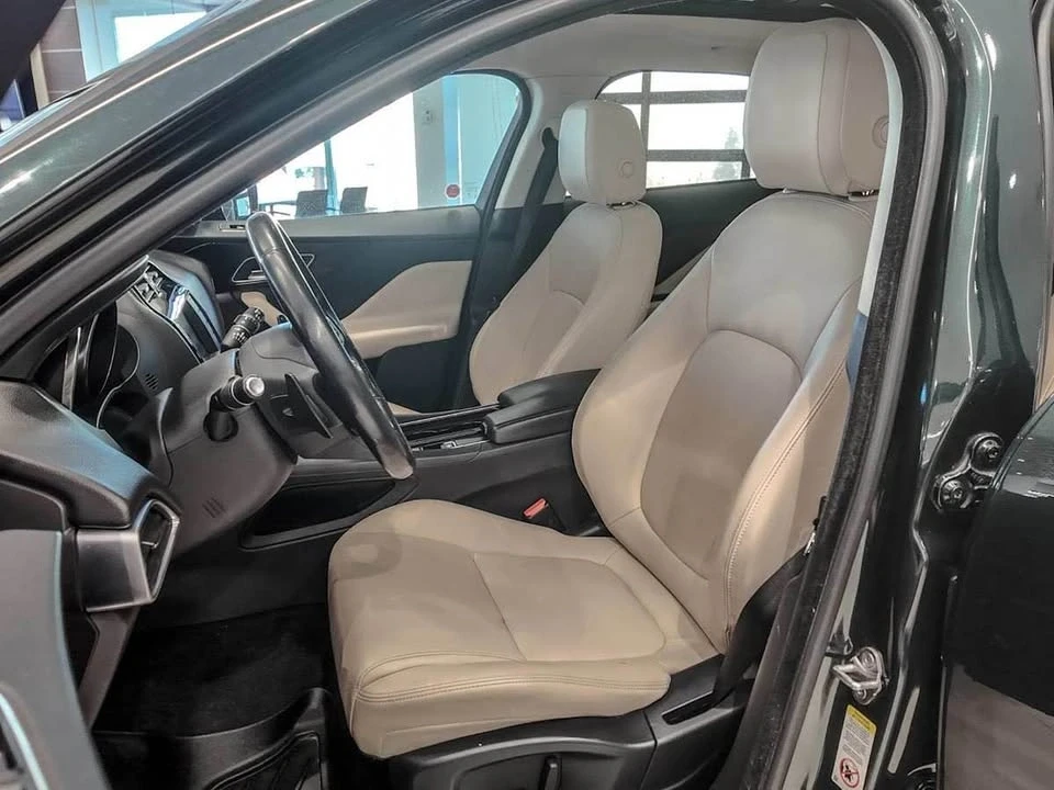 2018 Jaguar F-Pace - Image 8 of 10