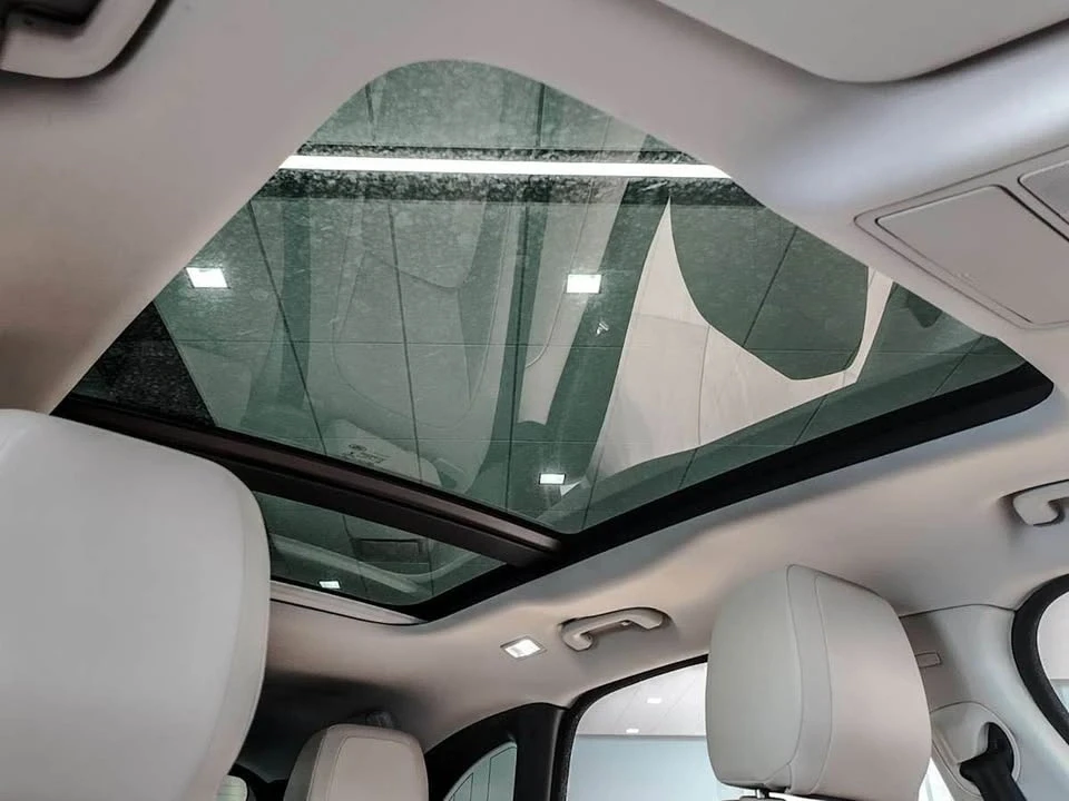 2018 Jaguar F-Pace - Image 10 of 10