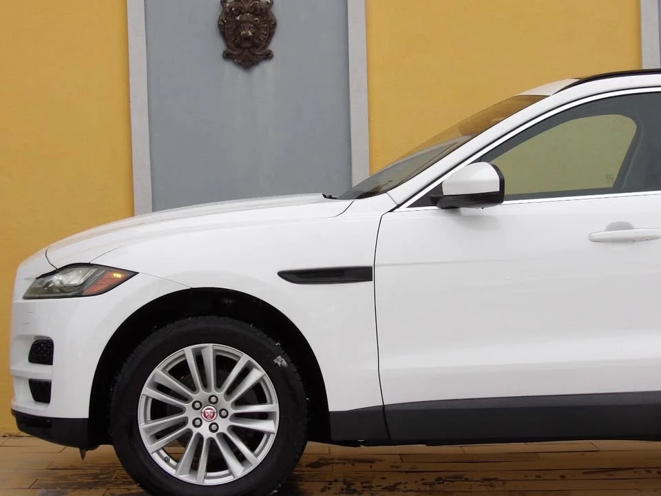 2018 Jaguar F-Pace - Image 13 of 18