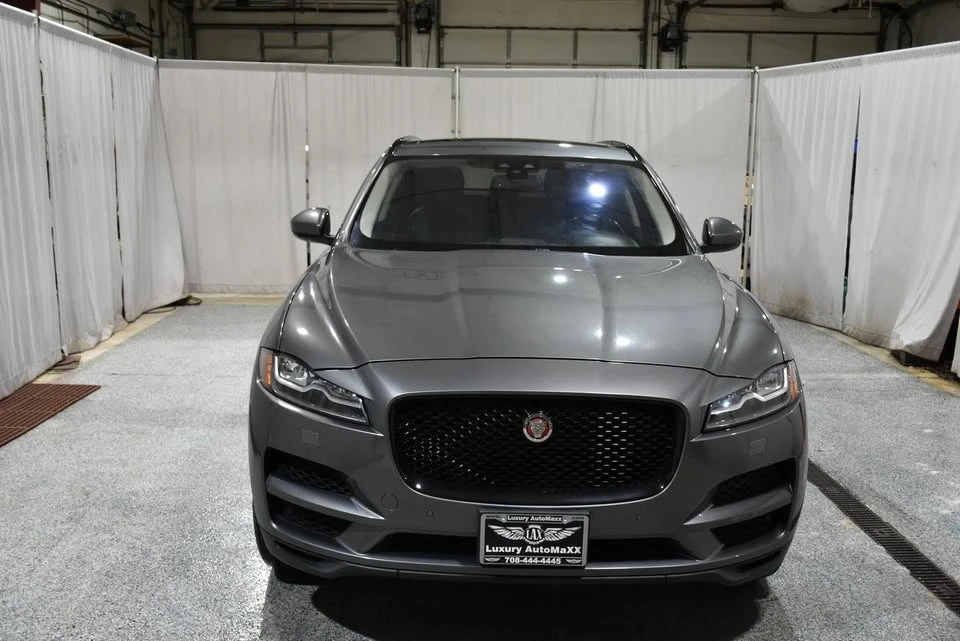 2018 Jaguar F-Pace - Image 2 of 19