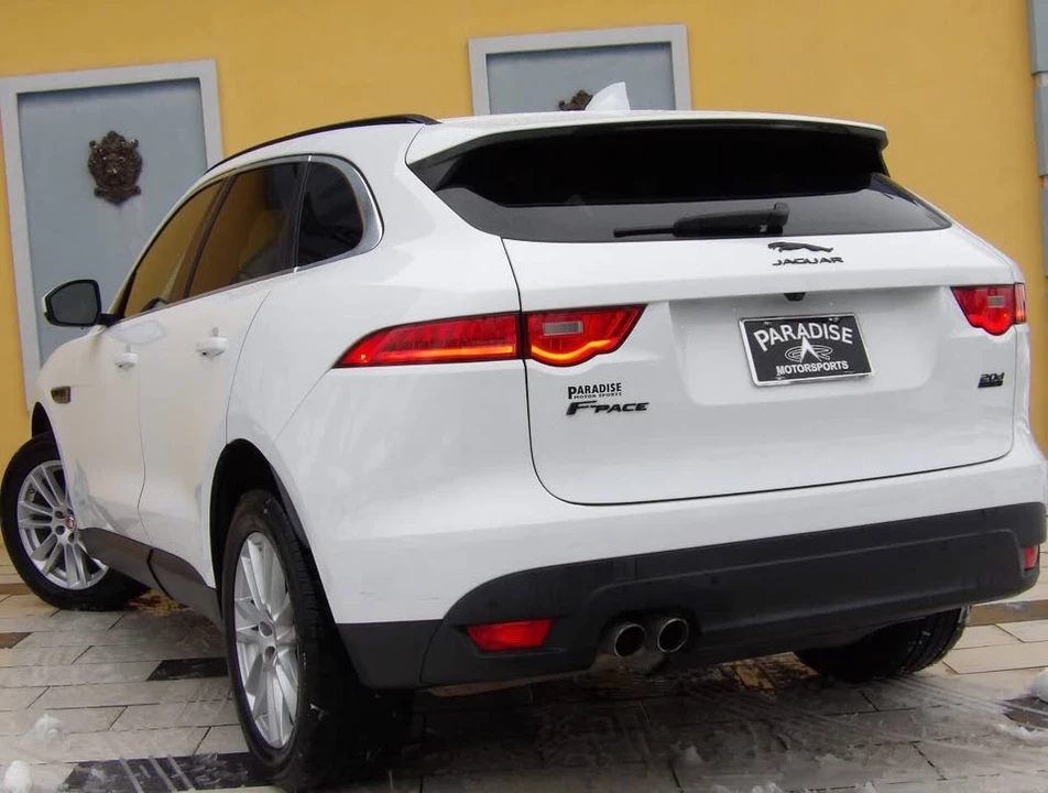 2018 Jaguar F-Pace - Image 7 of 18