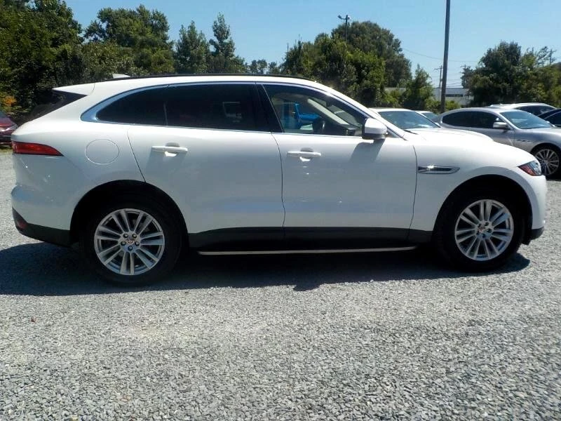 2018 Jaguar F-Pace - Image 5 of 17